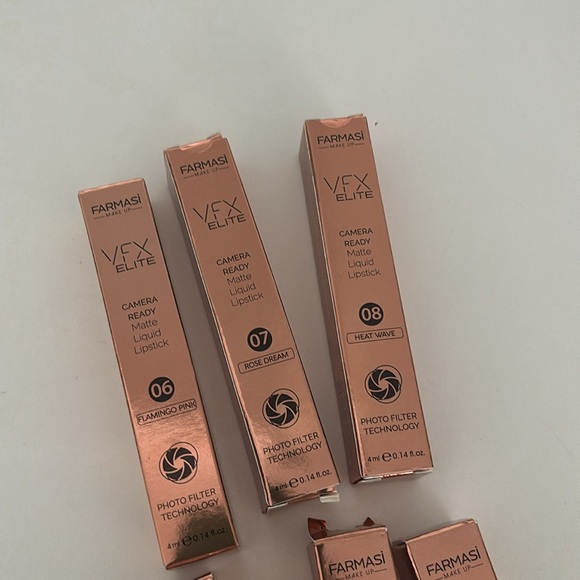 Farmasi matte lipstick bundle - Picture 2 of 4